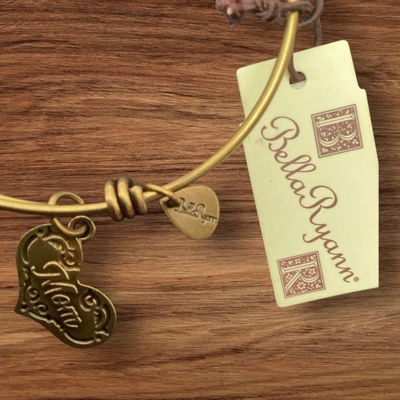 Bella Ryann Mom Expandable Bangle Charm 7" to 9" X 20MM New with Tags 1251 - Picture 2 of 5